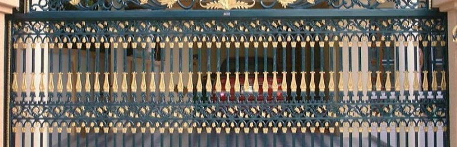 Cast aluminium ornamental gate